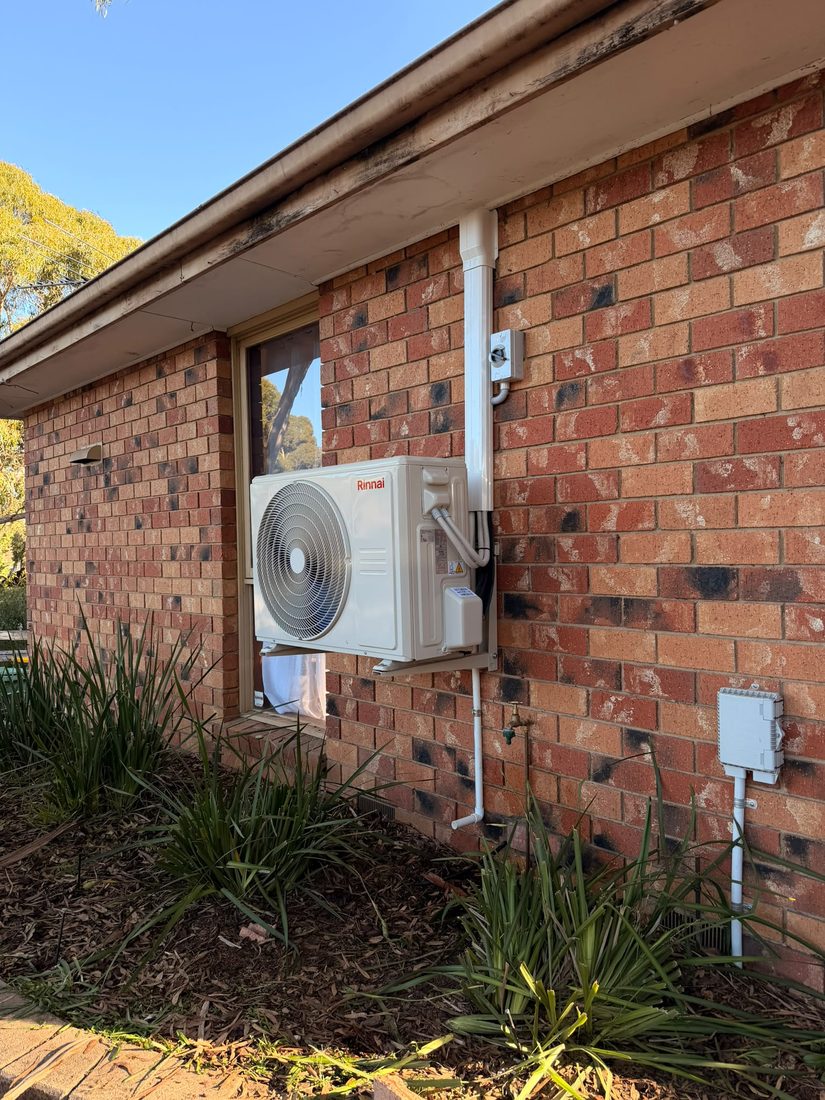 Rinnai split system air conditioner installation in the Macedon Ranges